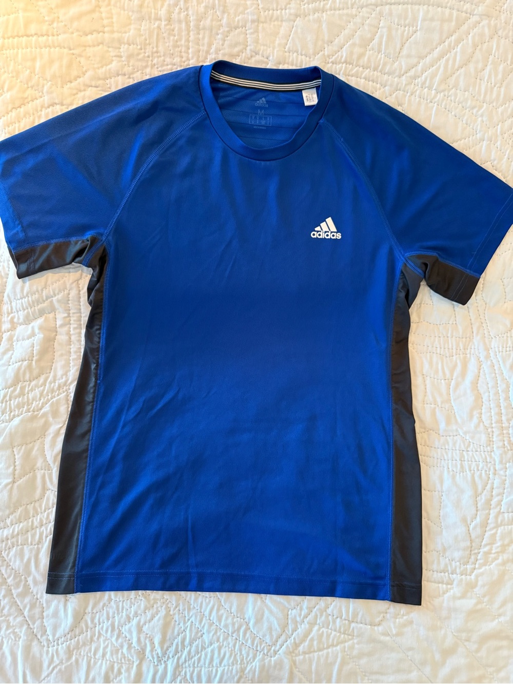 adidas Men’s Royal Blue Short Sleeve Athletic Shirt with Dark Gray Side Panels